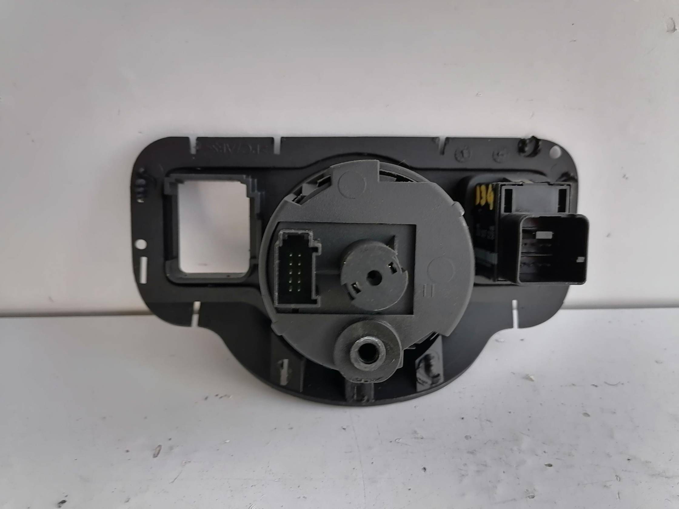 Interruttore blocco comando luci